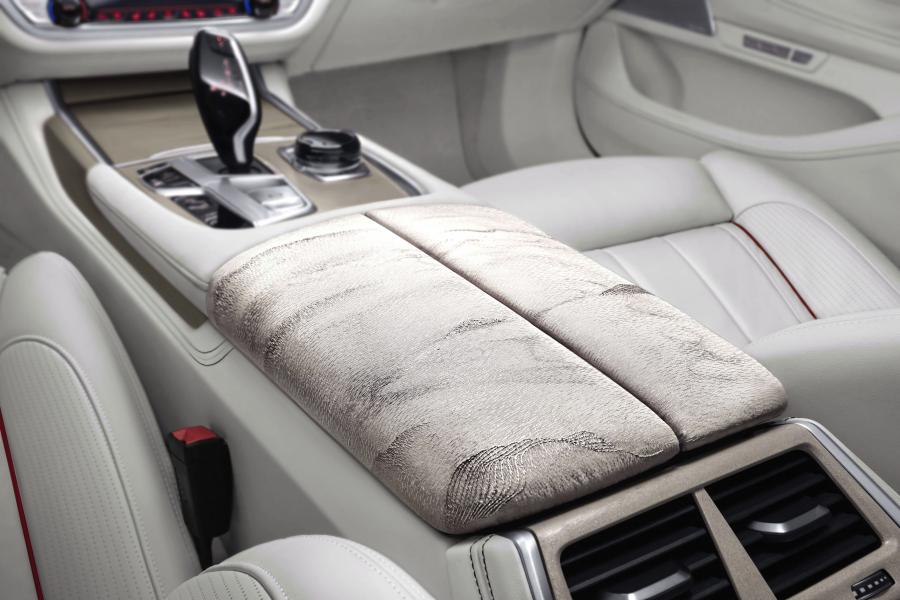Детали интерьера BMW 7-Series Radiant Cadenza Immaculate Edition (G12) 2019 года  (фото 10 из 15)